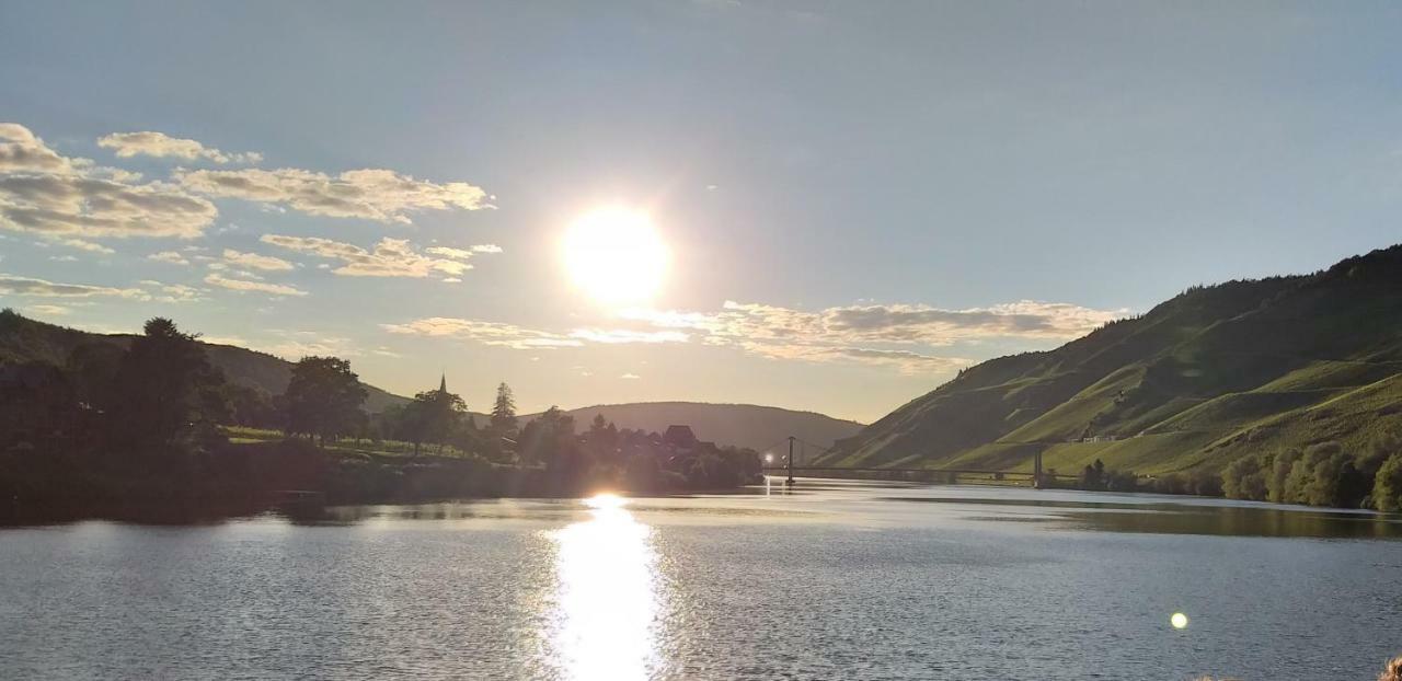 Mosel-Auszeit Apartman Brauneberg Kültér fotó